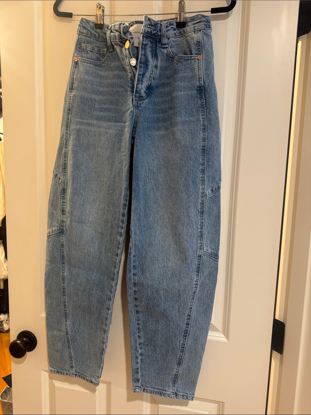 High-Rise Light Blue Women's Jeans - Barrel Tapered Jean